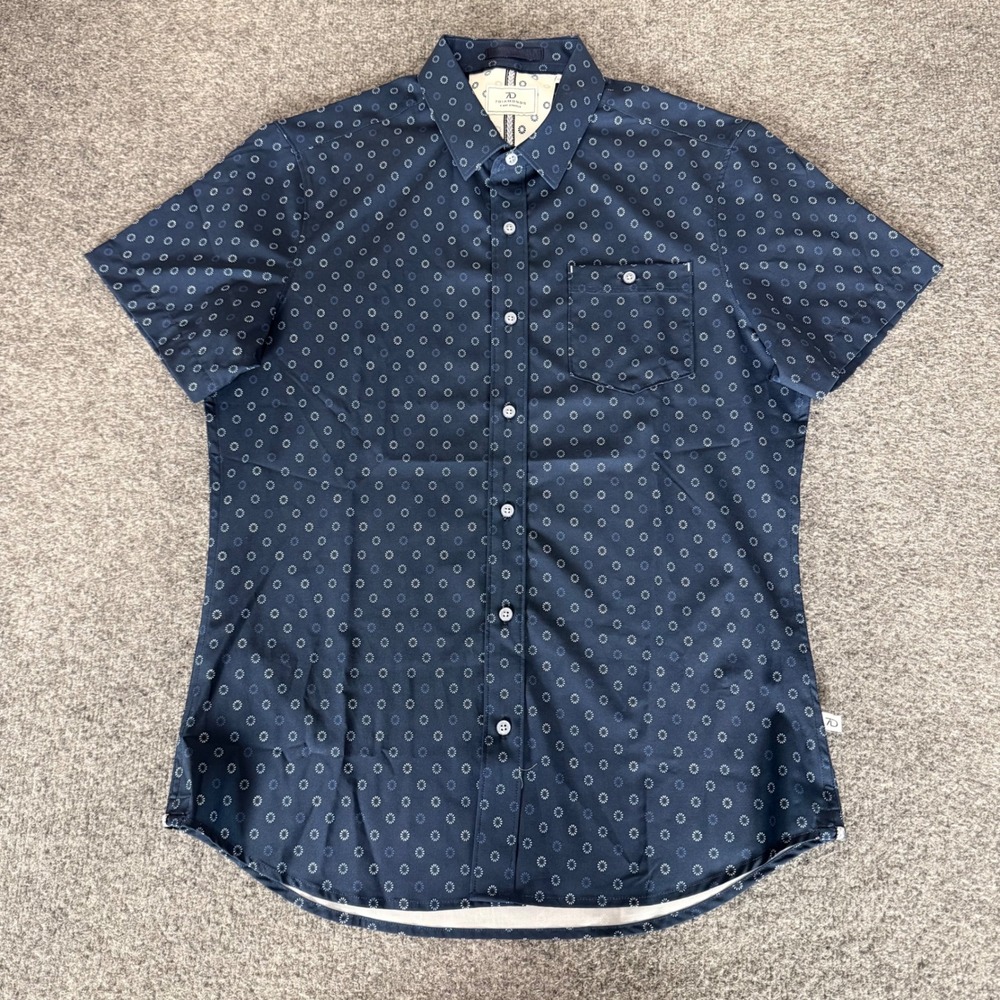 7Diamonds Mens Short Sleeve Button Up Shirt Small‎ Navy Blue Geometric Stretch